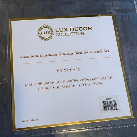 Full Size- grey ruffled bed skirt - nwt - Picture 2 of 4